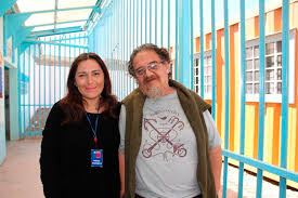 Fernando Rivera Lutz presentando Frágil palabra impresa