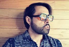 Víctor Munita presentando un libro